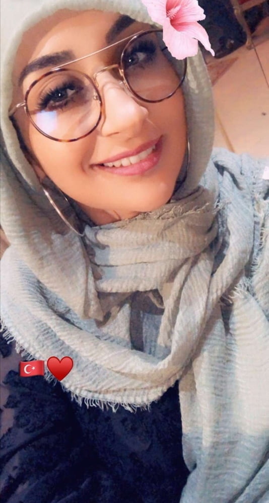 Myriam araba beurette hijab tronche a jus
 #95232691