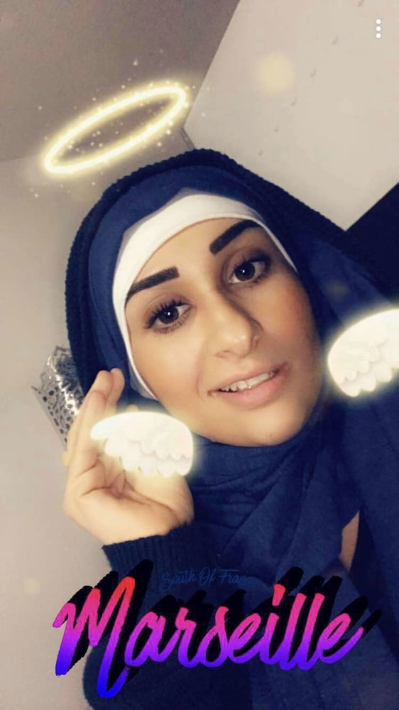 Myriam arabe beurette hijab tronche a jus
 #95232698