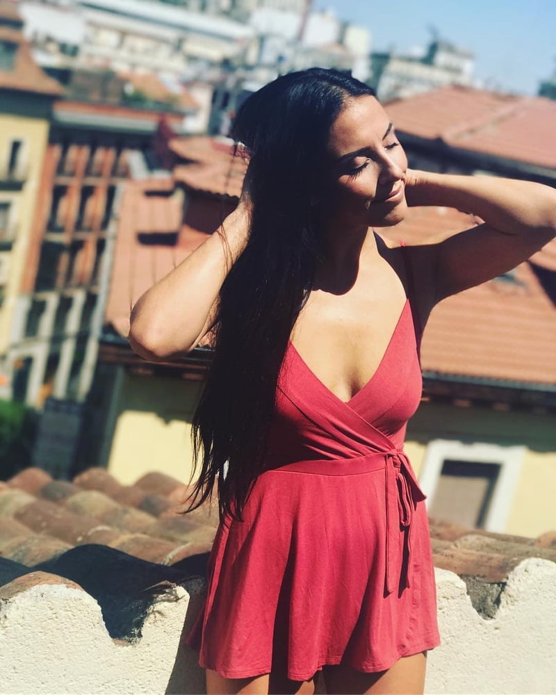 Kenna - busty brunette part-time model
 #93644488