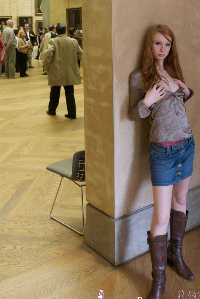 Heiße schlanke Redhead Webslut liebt es, sich zu entblößen
 #88351904