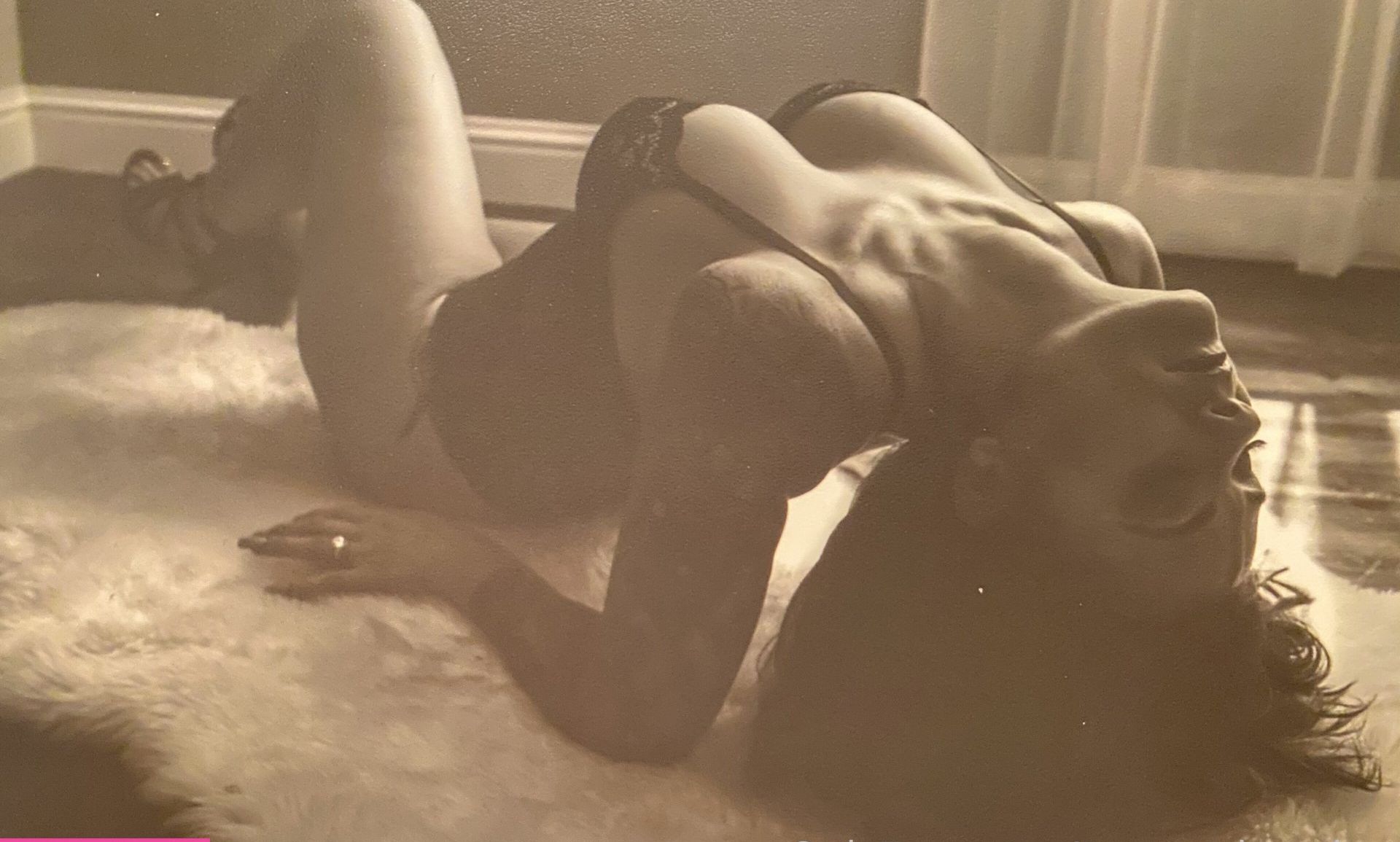 Chroniclesofatiredassmom desnuda #108271045