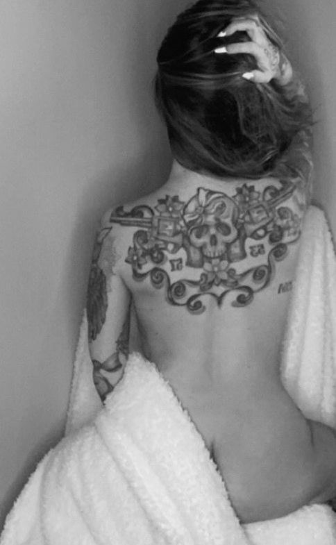 Chroniclesofatiredassmom desnuda #108271079