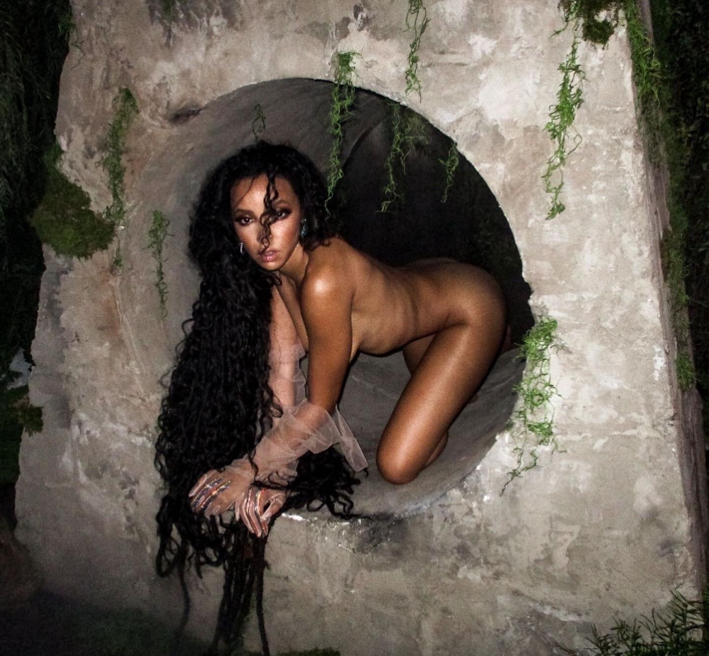 Tinashe nude #109099396