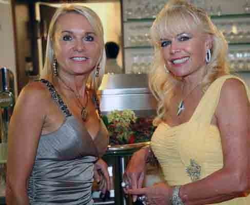 Beat your meat for these sexy grannies #93478157