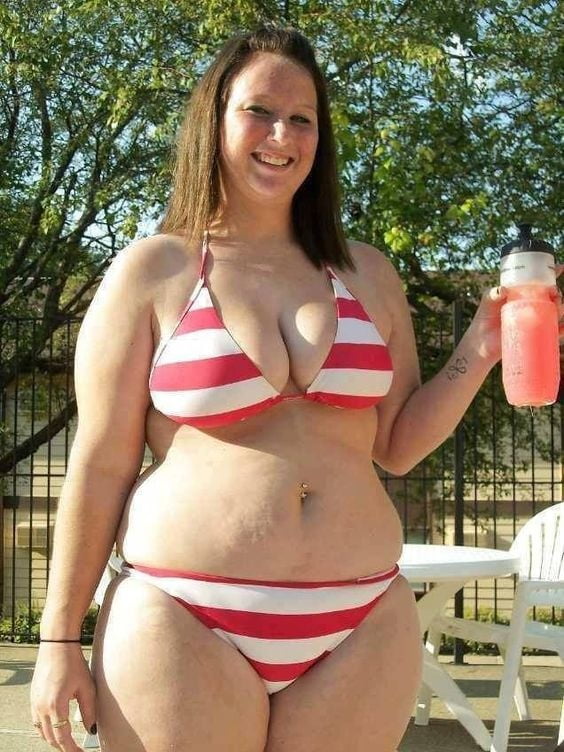 Caderas anchas de las mujeres 326
 #104275805