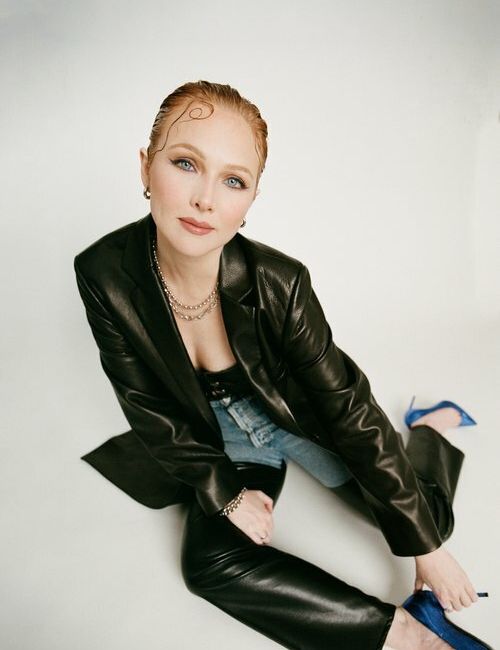 Molly Quinn desnuda #109805651