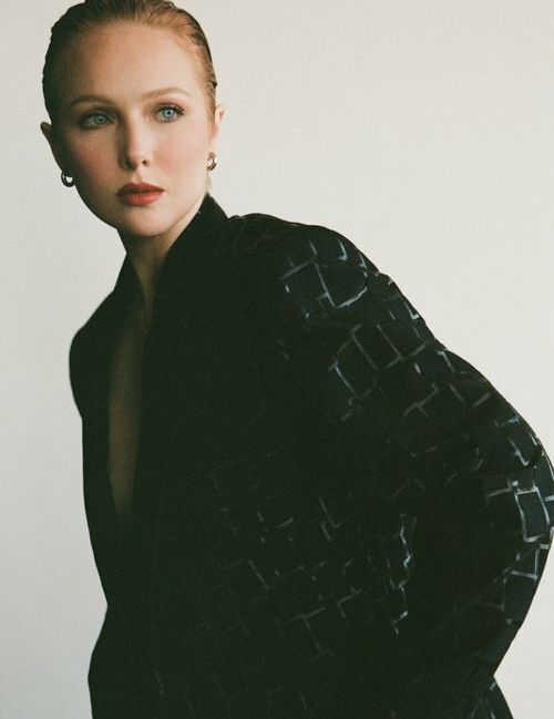 Molly Quinn desnuda #109805652