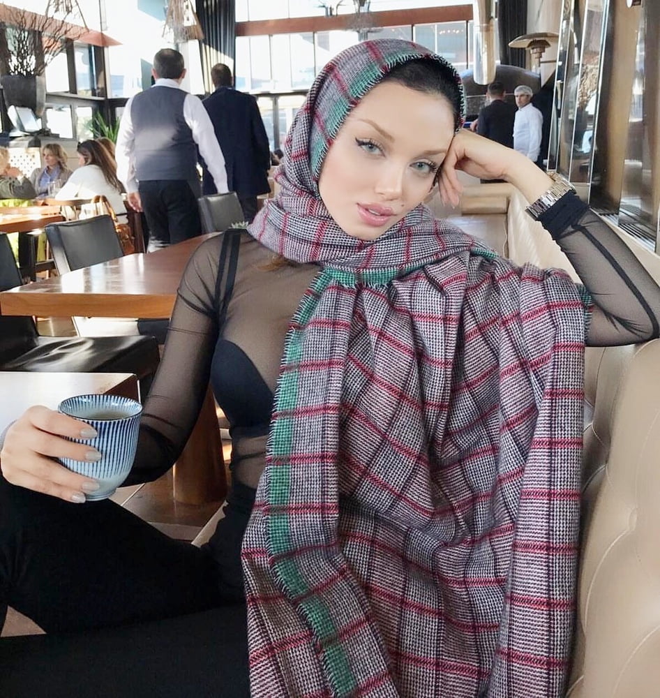 Turbanli hijab arabe turc paki égypte chinois indien malay
 #80330950