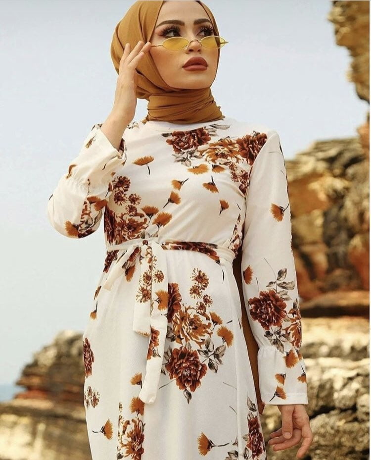 Turbanli hijab árabe turco paki egipcio chino indio malayo
 #80331072