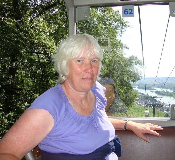 Maddeline 65 y uk exhibe aus bournemouth
 #89546703