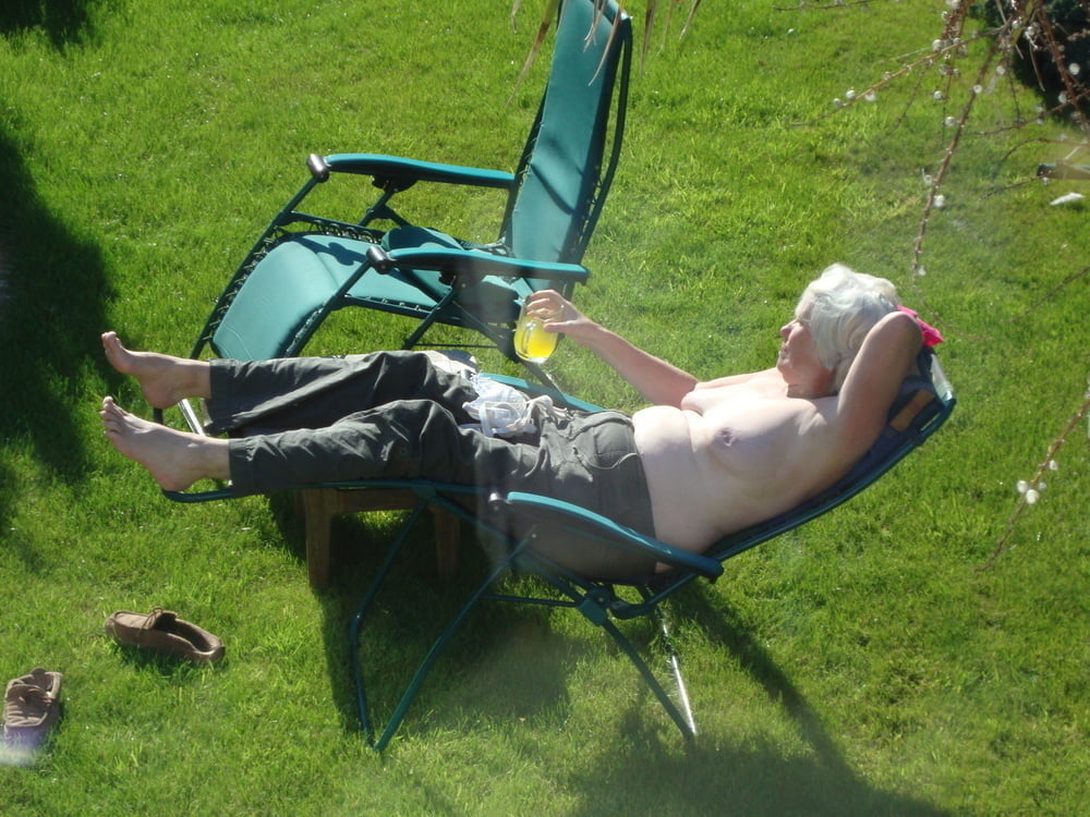 Maddeline 65 y uk exhibe aus bournemouth
 #89546711