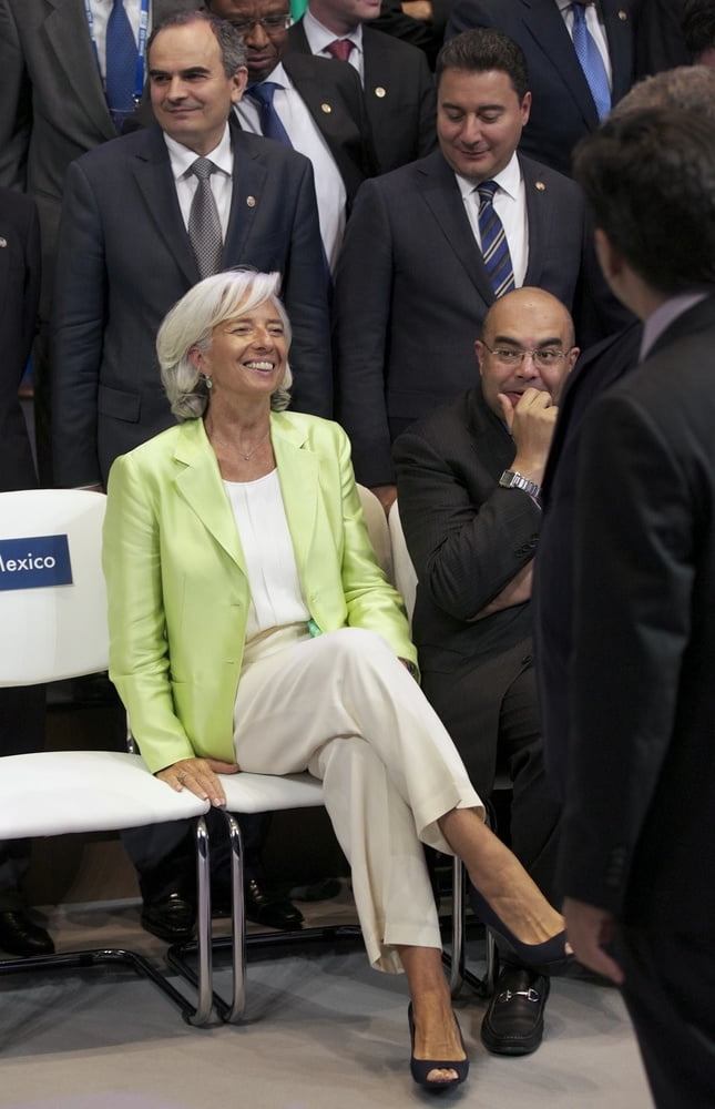 Wichsen für christine lagarde
 #90001581