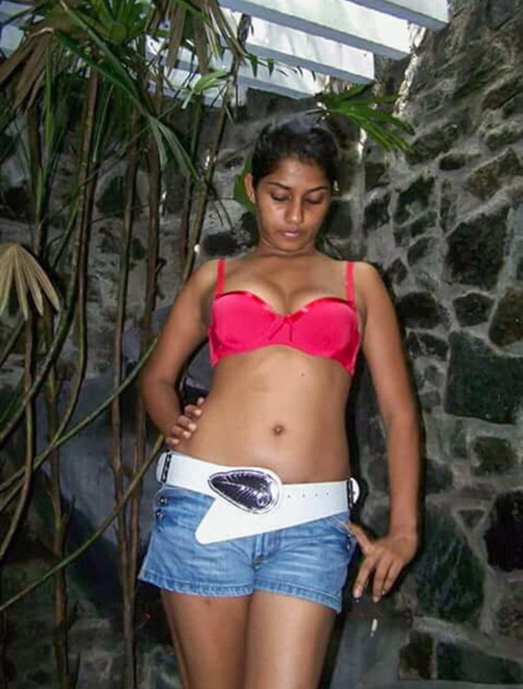 Busty indische Frau ausgesetzt
 #81224516