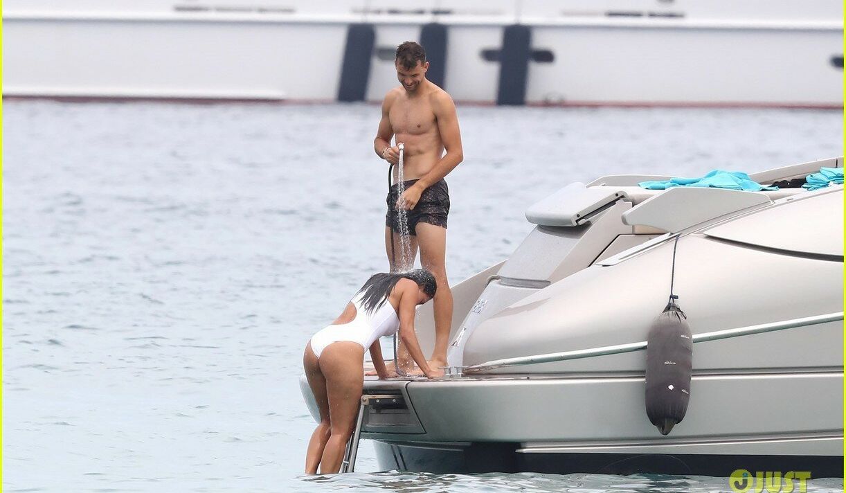 Nicole Scherzinger desnuda #108197078