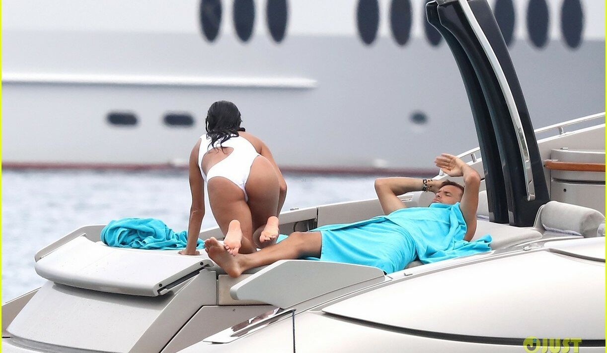 Nicole Scherzinger desnuda #108197080