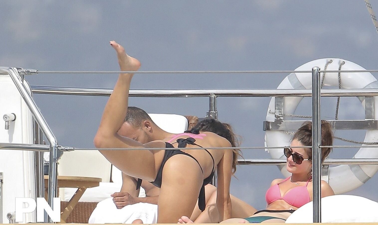 Nicole Scherzinger desnuda #108197120