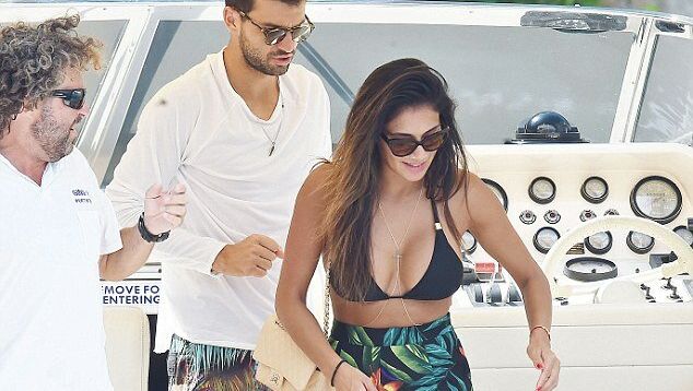 Nicole Scherzinger desnuda #108197132