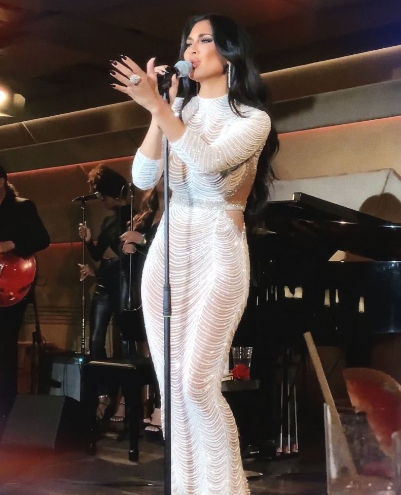 Nicole Scherzinger desnuda #108197216