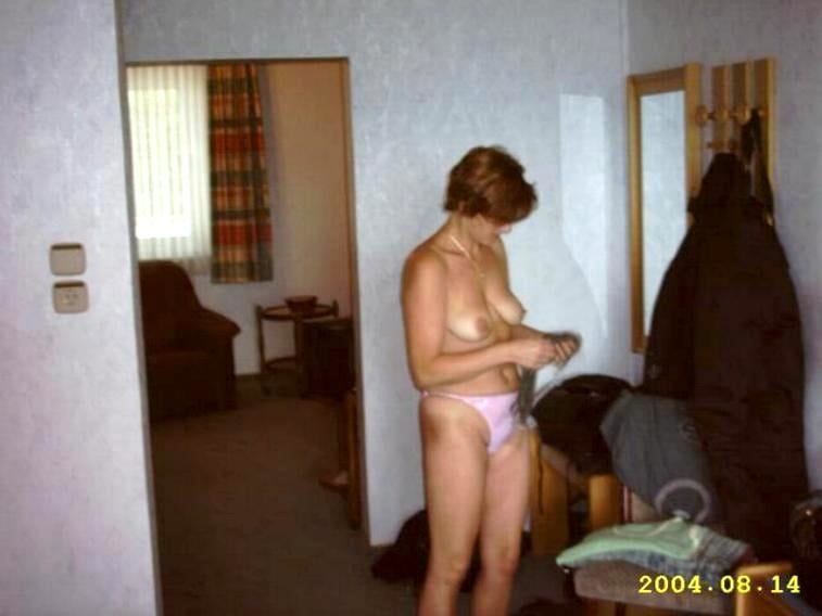 ネットの女たち 02
 #102859791