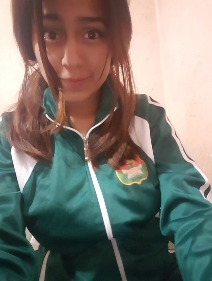 Amiga de prepa
 #105405042