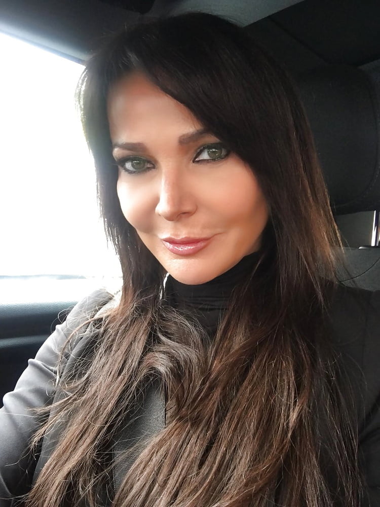 Lizzie cundy - incroyable milf
 #100326658