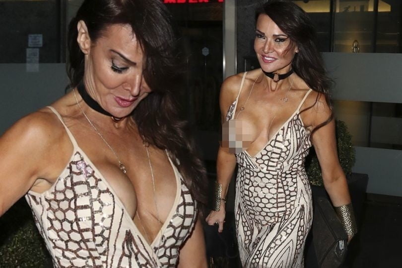 Lizzie cundy - incroyable milf
 #100327366