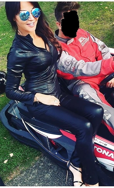 Lizzie cundy - incroyable milf
 #100328384