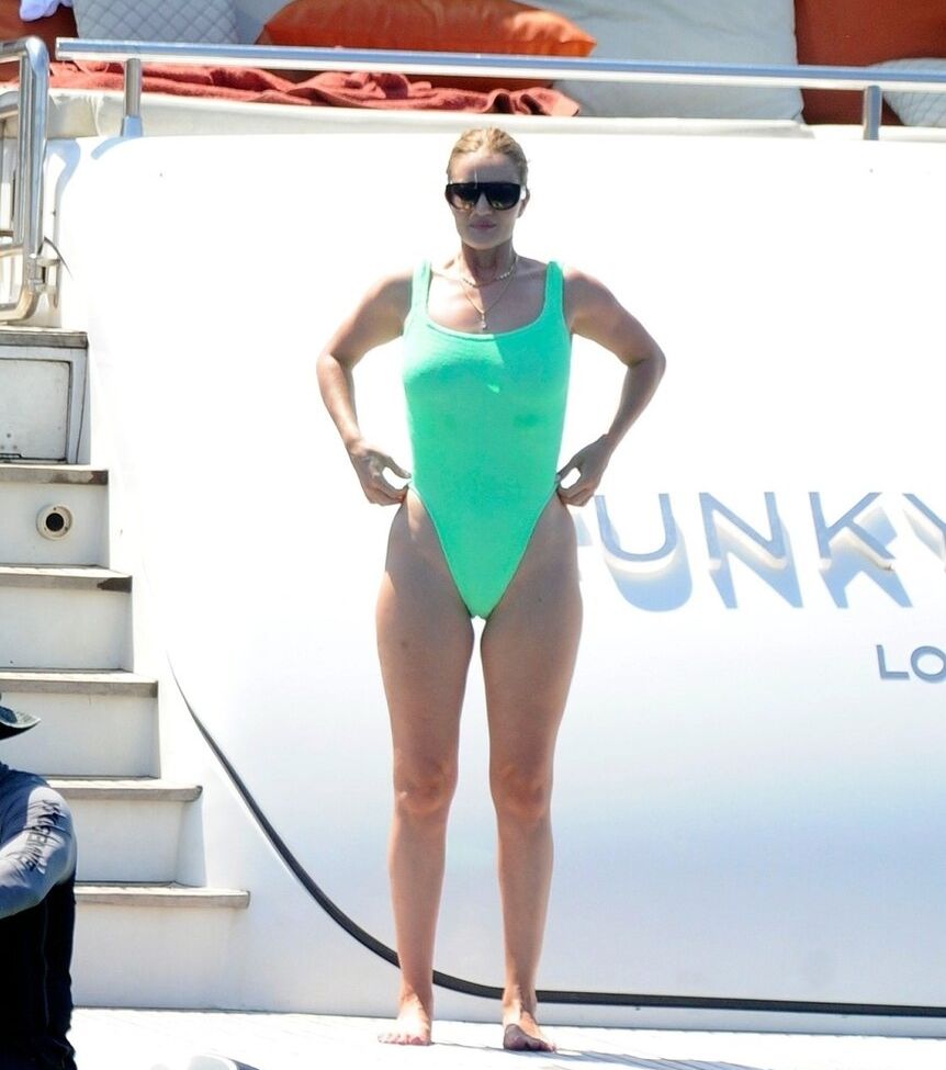 Rosie Huntington-Whiteley nackt #108431110