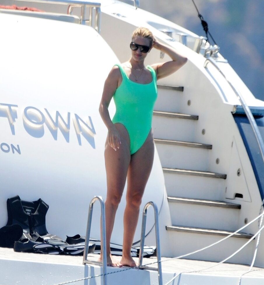 Rosie Huntington-Whiteley nackt #108431111