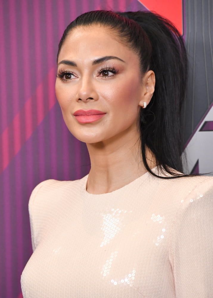 Nicole scherzinger: haare und titten
 #95578778