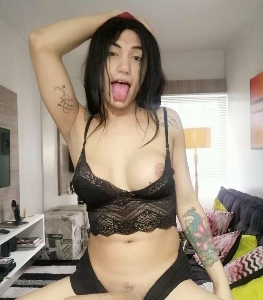 Bruna Santos desnuda #108956074