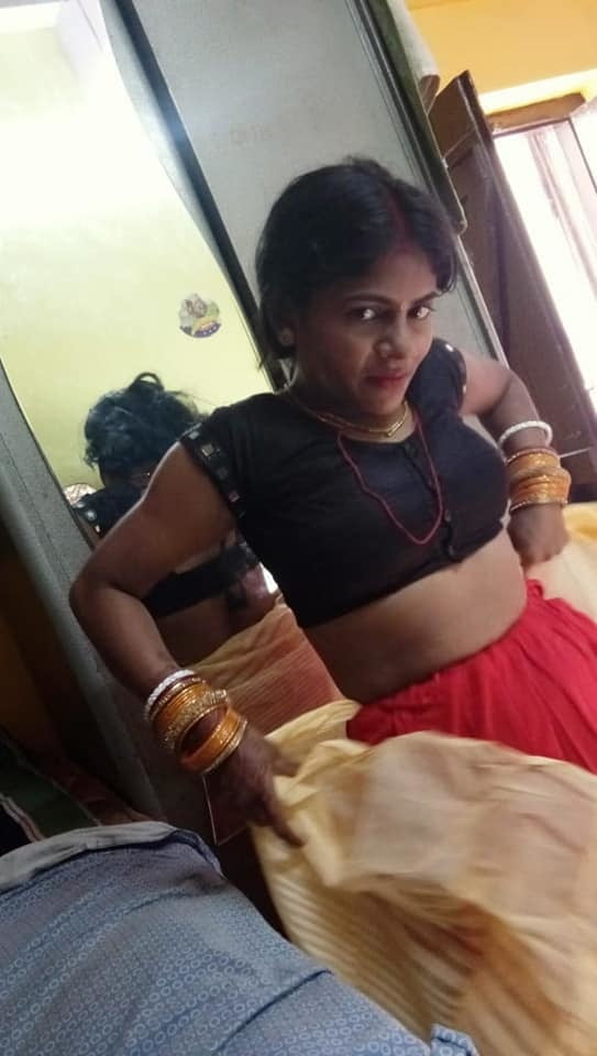Sexy mamta bhabhi pic collection
 #90107733