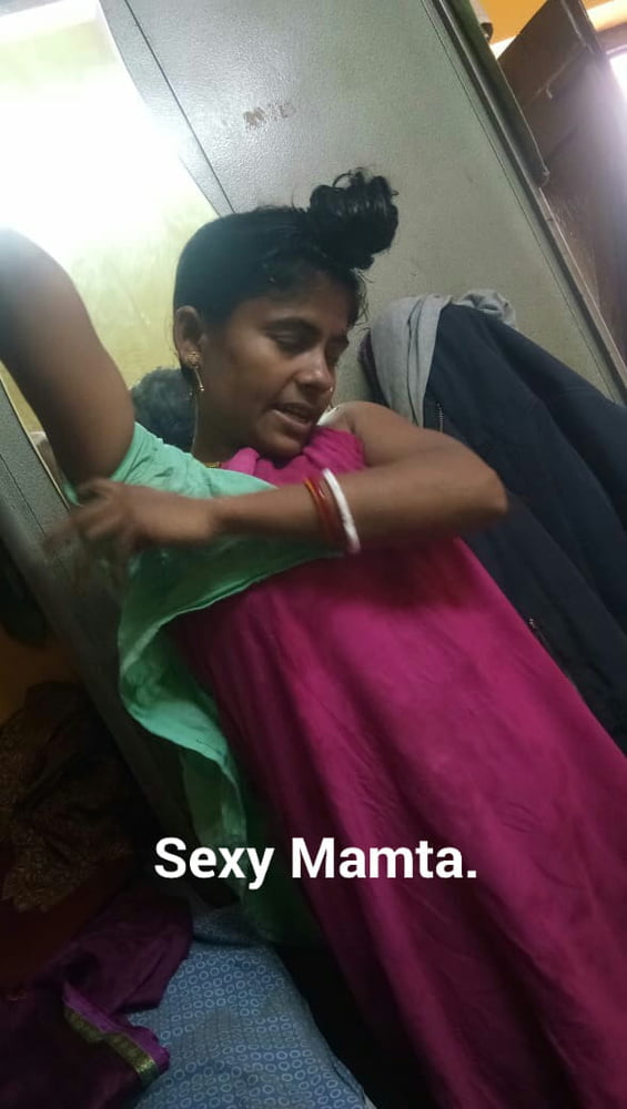 Sexy Mamta Bhabhi Pic Collection #90107786