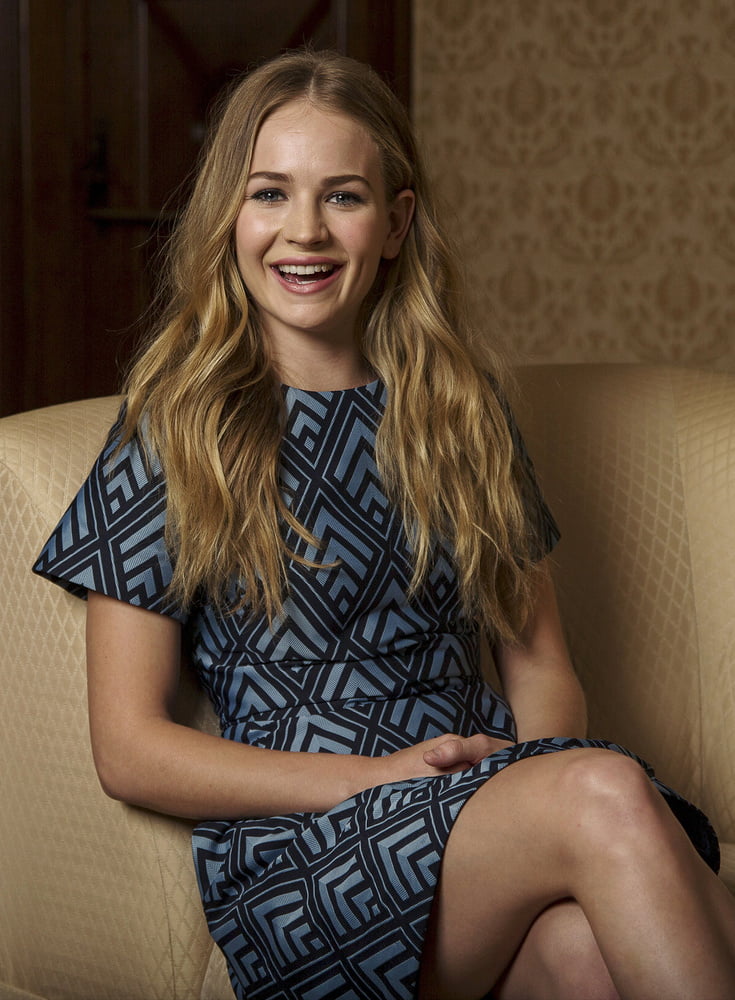 Britt Robertson is so hot I want to lick her vol. 2 #102858987