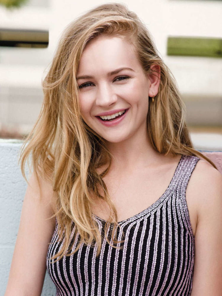 Britt Robertson is so hot I want to lick her vol. 2 #102859027