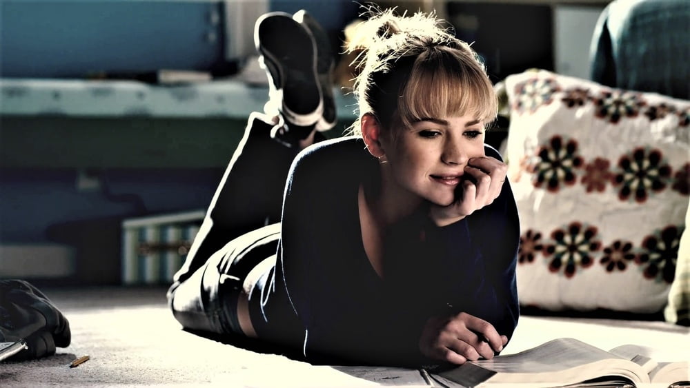 Britt Robertson is so hot I want to lick her vol. 2 #102859115