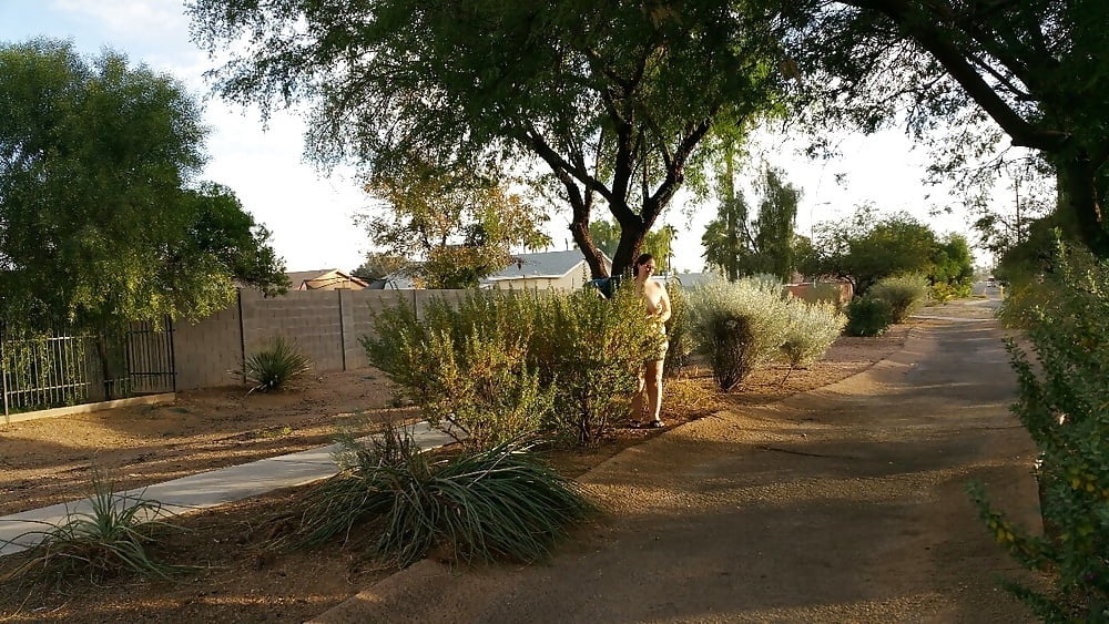 プラージュの岸辺の少女
 #90456261