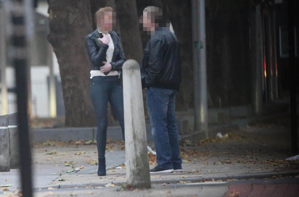 Strassenstrich-geil
 #92731939