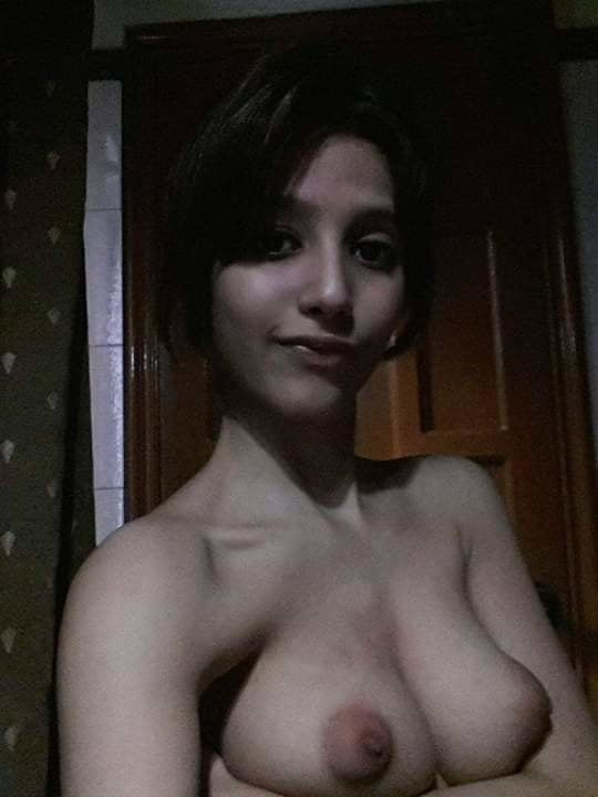 Cute Desi Girl Nude Leaked Photos #79700874
