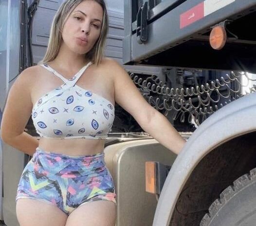 Aline Füchter Ouriques desnuda #108269574