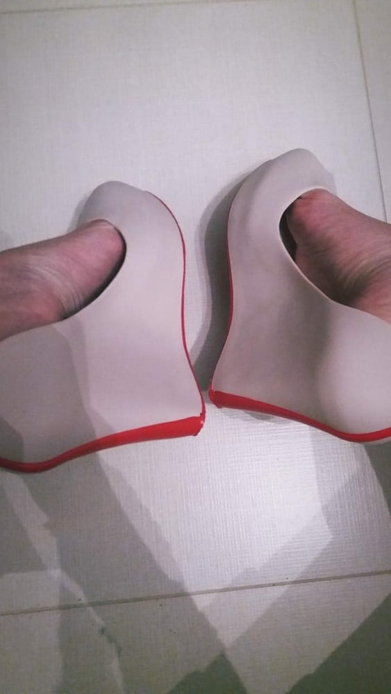 Platform Heels.. Foot Fetish.. My sexy feet.. #107001562