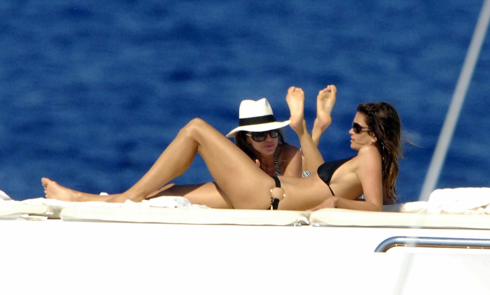 Cindy Crawford nude #109067379