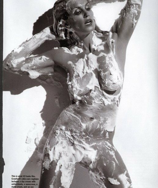 Cindy Crawford desnuda #109067407