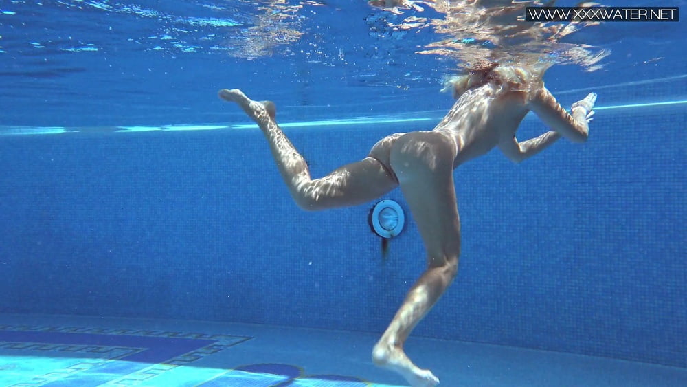 Mary Kalisy Pt.1 Underwater Swimming Pool Erotics #106622483