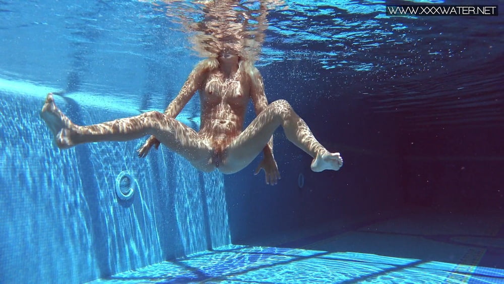 Mary Kalisy Pt.1 Underwater Swimming Pool Erotics #106622488