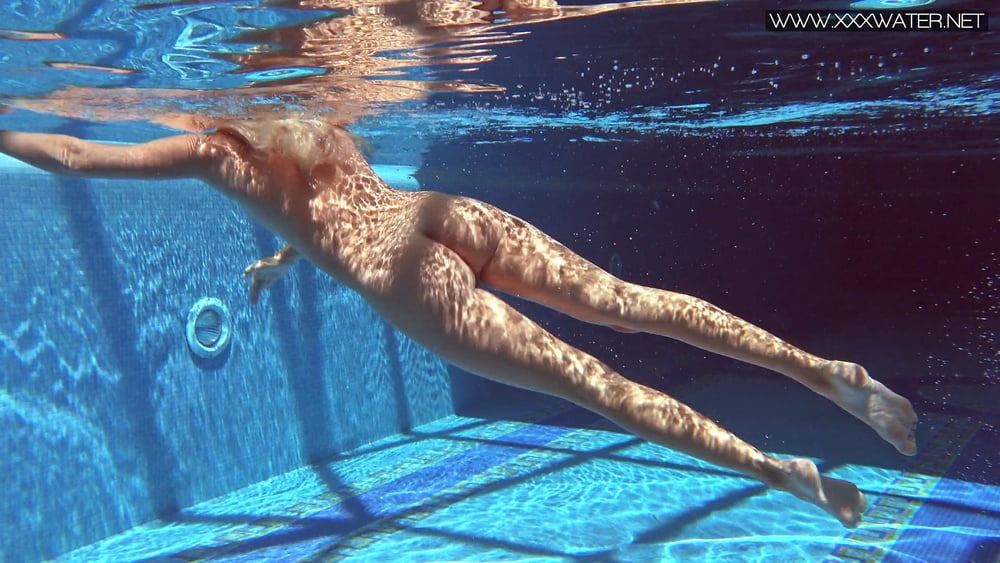 Mary Kalisy Pt.1 Underwater Swimming Pool Erotics #106622490