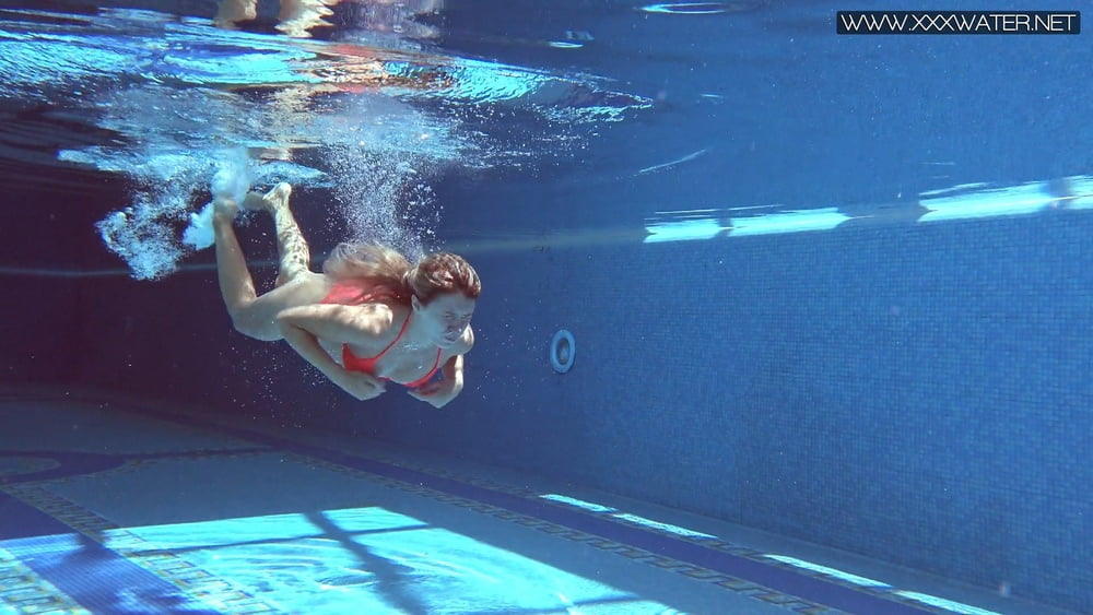 Mary Kalisy Pt.1 Underwater Swimming Pool Erotics #106622509