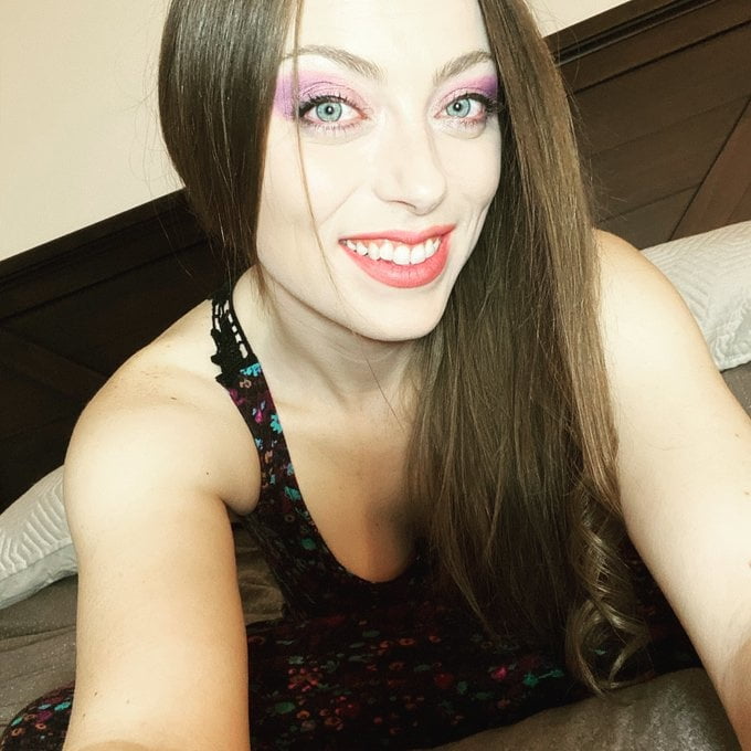 Arielleaurora #80486078