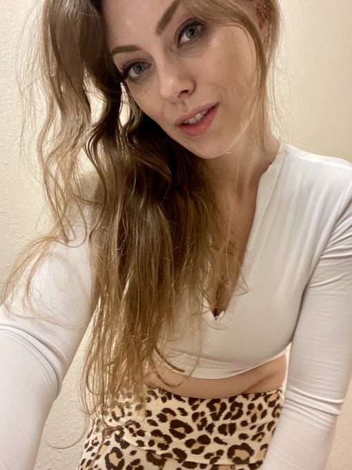 Arielleaurora #80486080