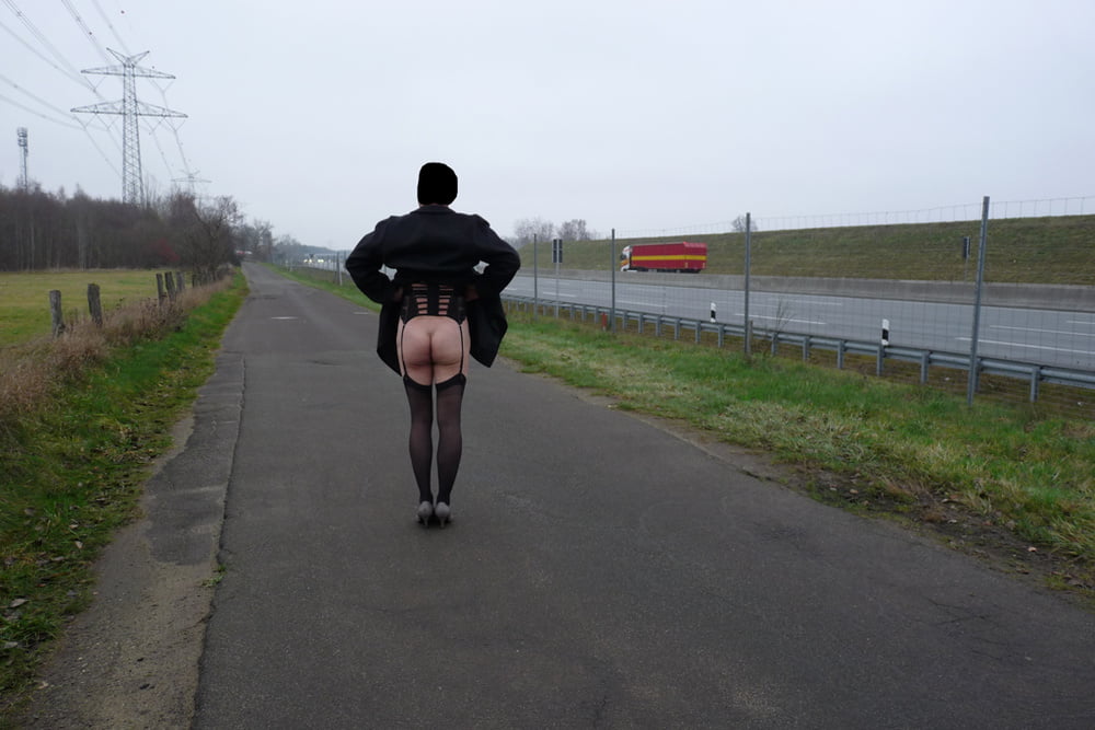 Autobahn und parkplatz
 #91868828